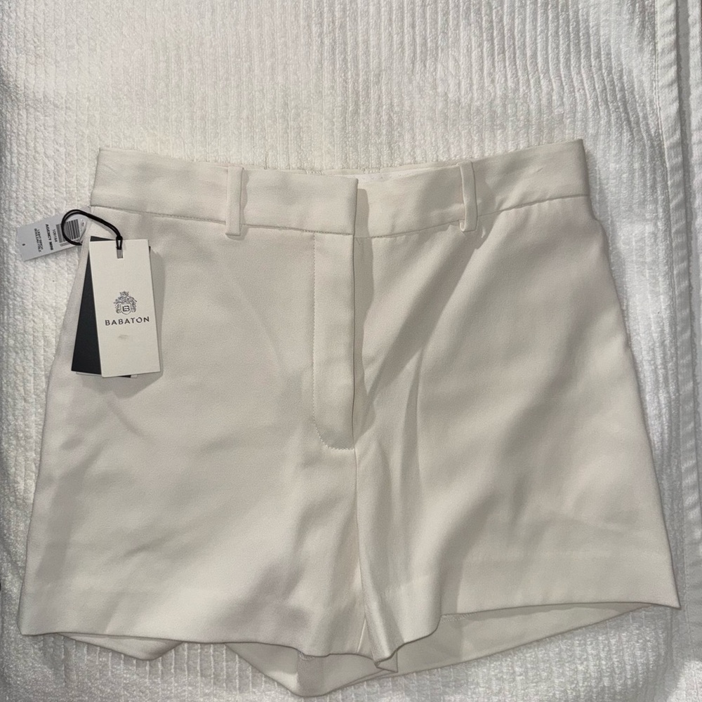NWT Aritzia Babaton Agency Shorts - Light Birch - Size 8